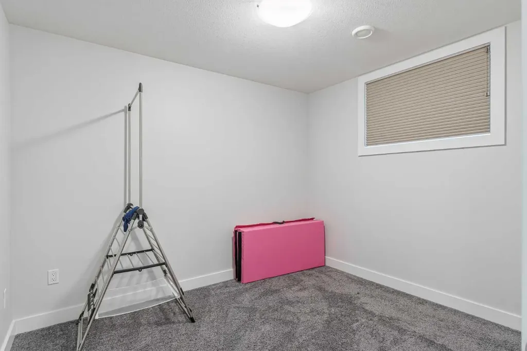 2715 73 Avenue Lloydminster AB T9V3L7