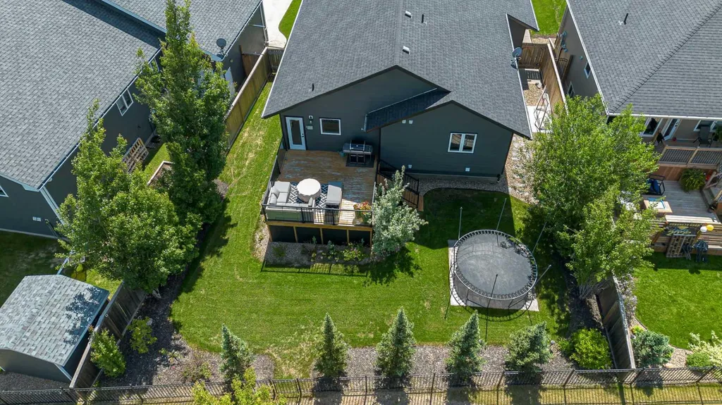 2715 73 Avenue Lloydminster AB T9V3L7