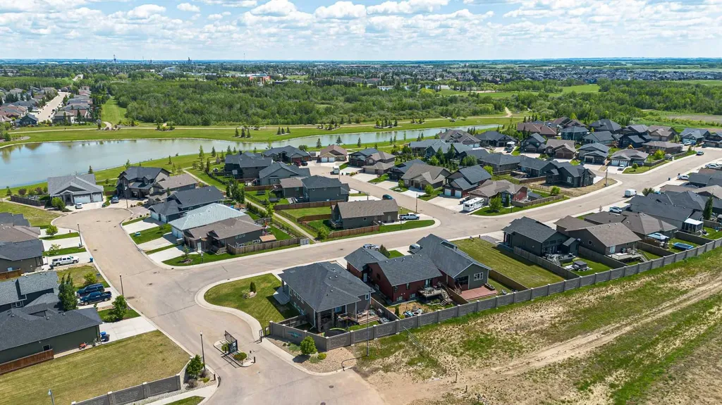 2715 73 Avenue Lloydminster AB T9V3L7