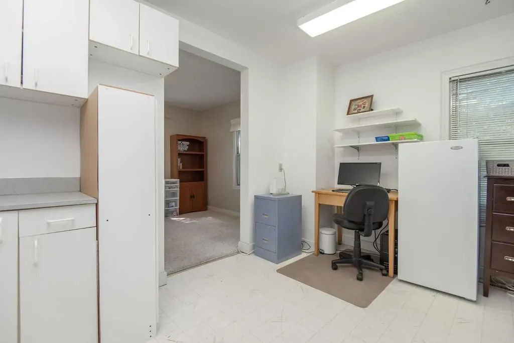 4211 51a Street Red Deer AB T4N 2B7