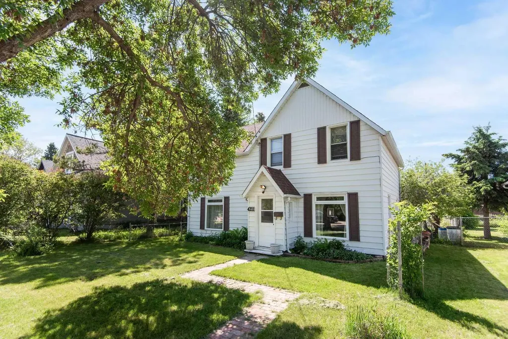 4211 51a Street Red Deer AB T4N 2B7