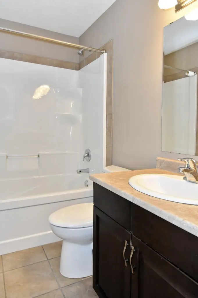 10402 128 Avenue Grande Prairie AB T8V 6J5