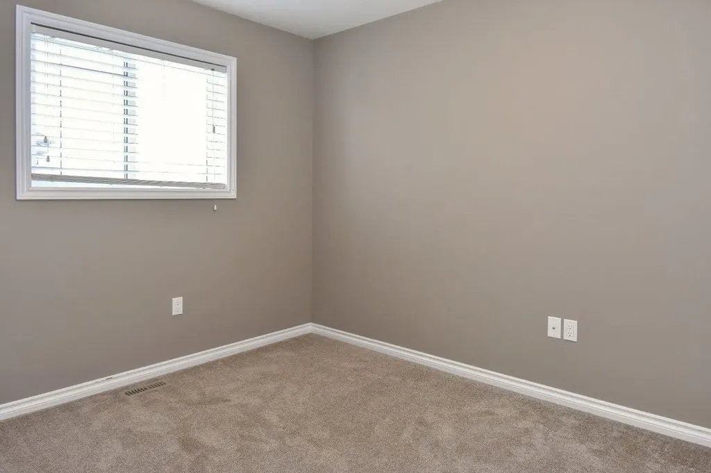 10402 128 Avenue Grande Prairie AB T8V 6J5