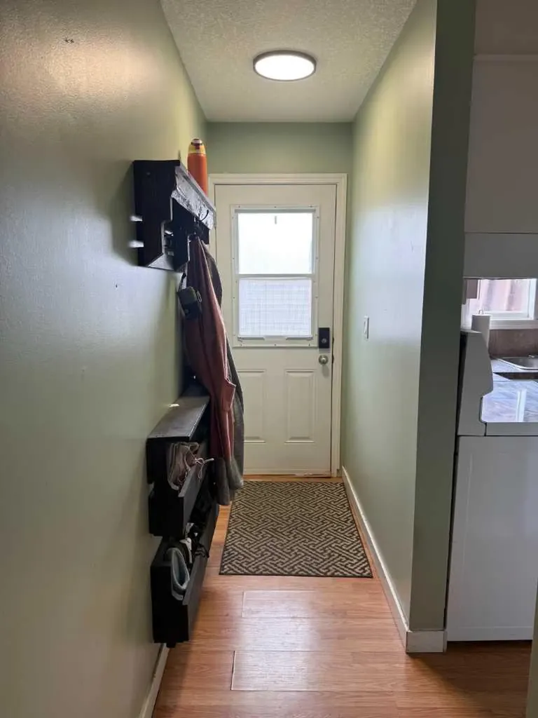 201 9 Avenue NE Sundre AB t0m1x0