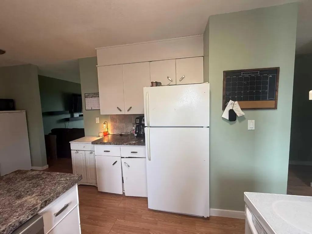 201 9 Avenue NE Sundre AB t0m1x0
