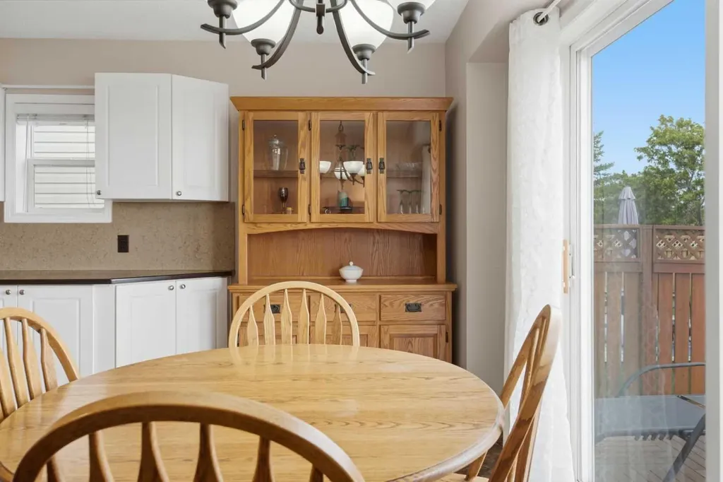 90 Hidden Ranch Terrace NW Calgary AB T3A 5Z4