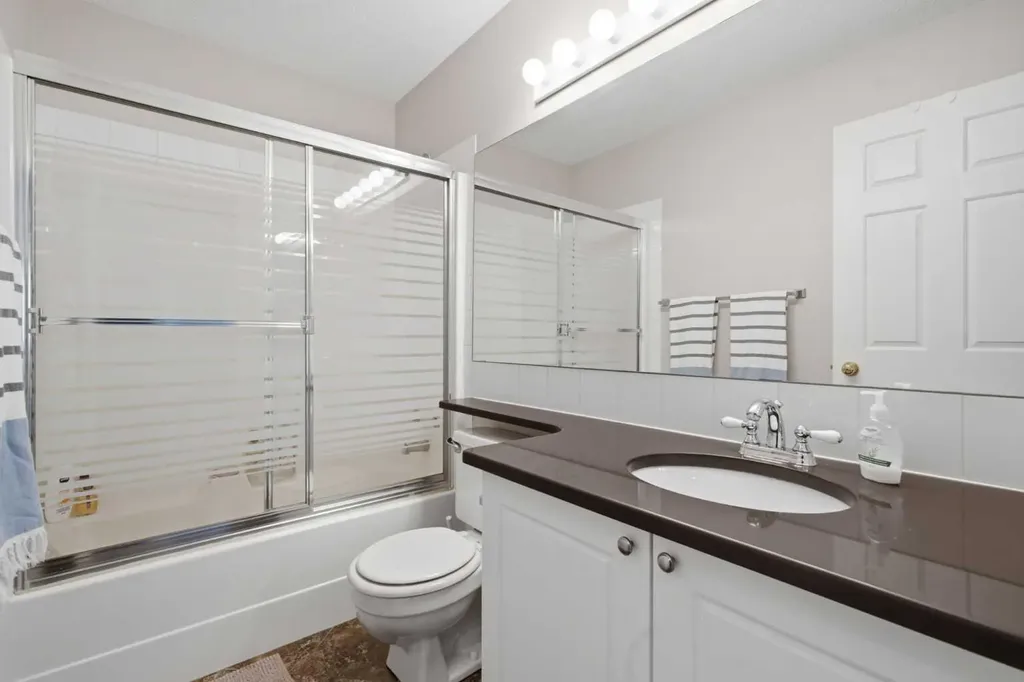 90 Hidden Ranch Terrace NW Calgary AB T3A 5Z4
