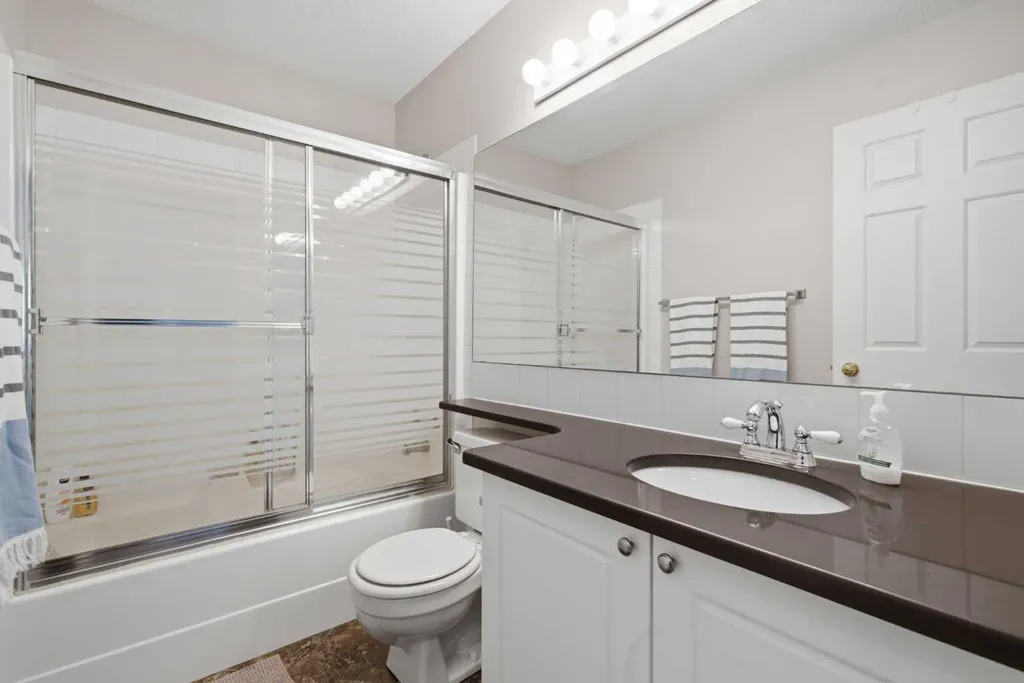 90 Hidden Ranch Terrace NW Calgary AB T3A 5Z4