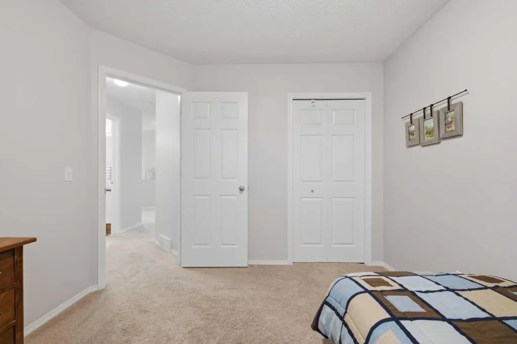 90 Hidden Ranch Terrace NW Calgary AB T3A 5Z4