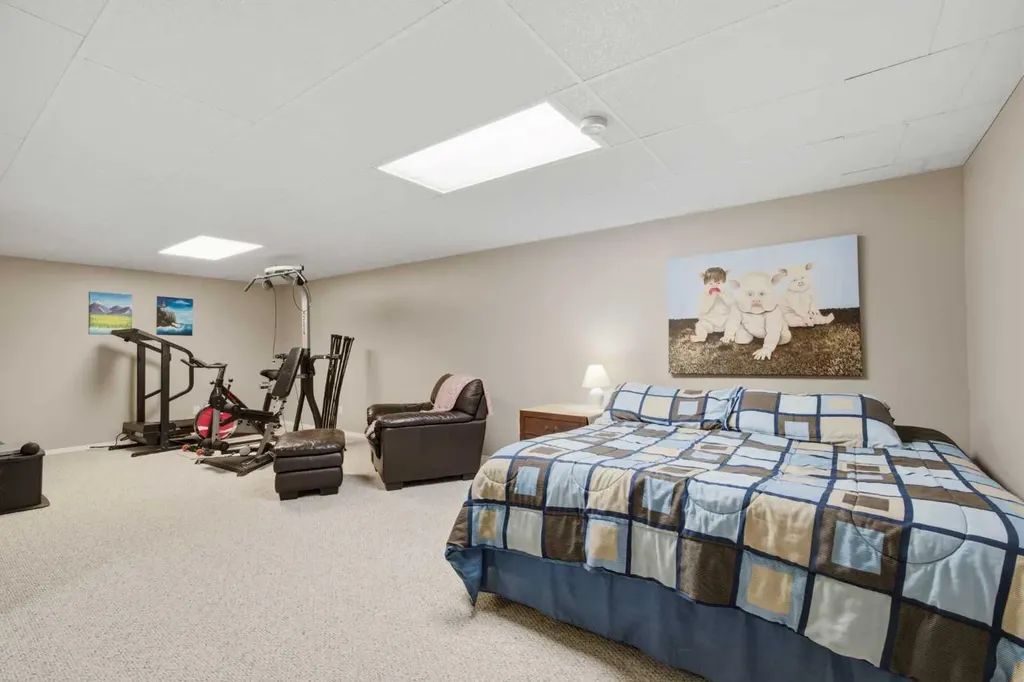 90 Hidden Ranch Terrace NW Calgary AB T3A 5Z4