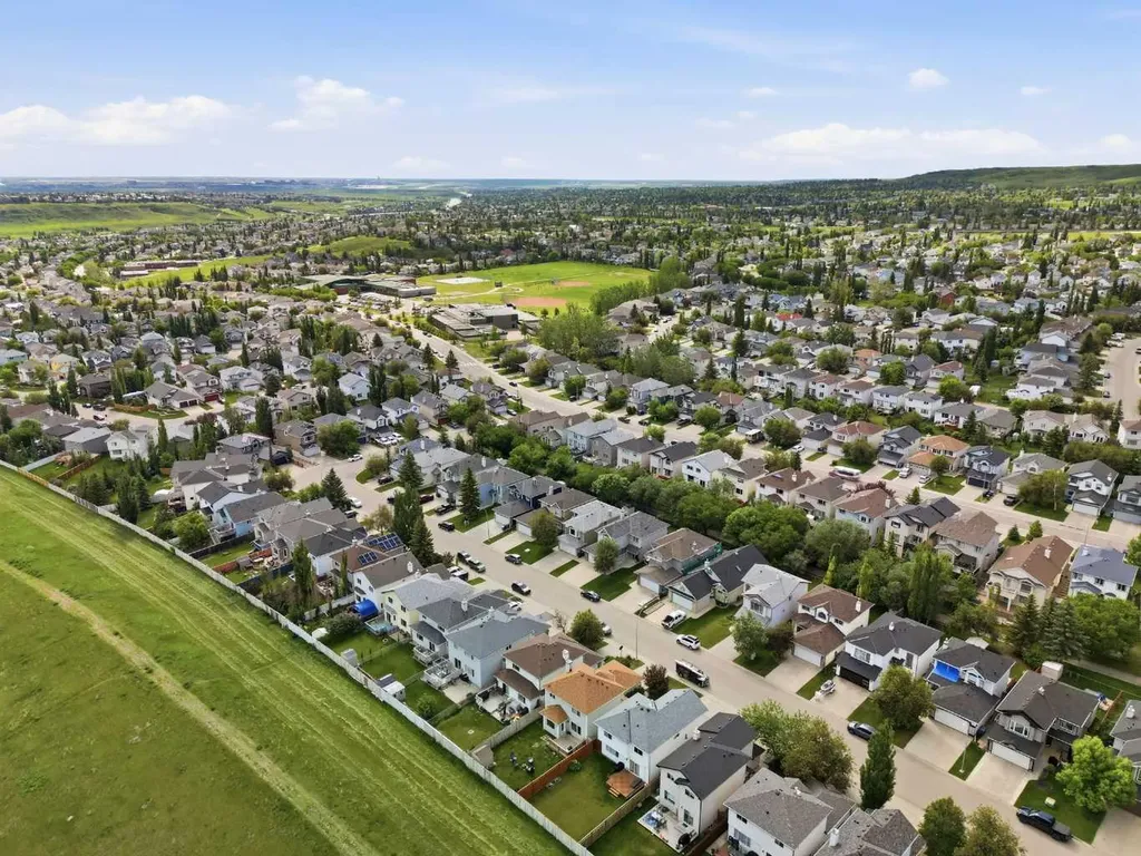 90 Hidden Ranch Terrace NW Calgary AB T3A 5Z4