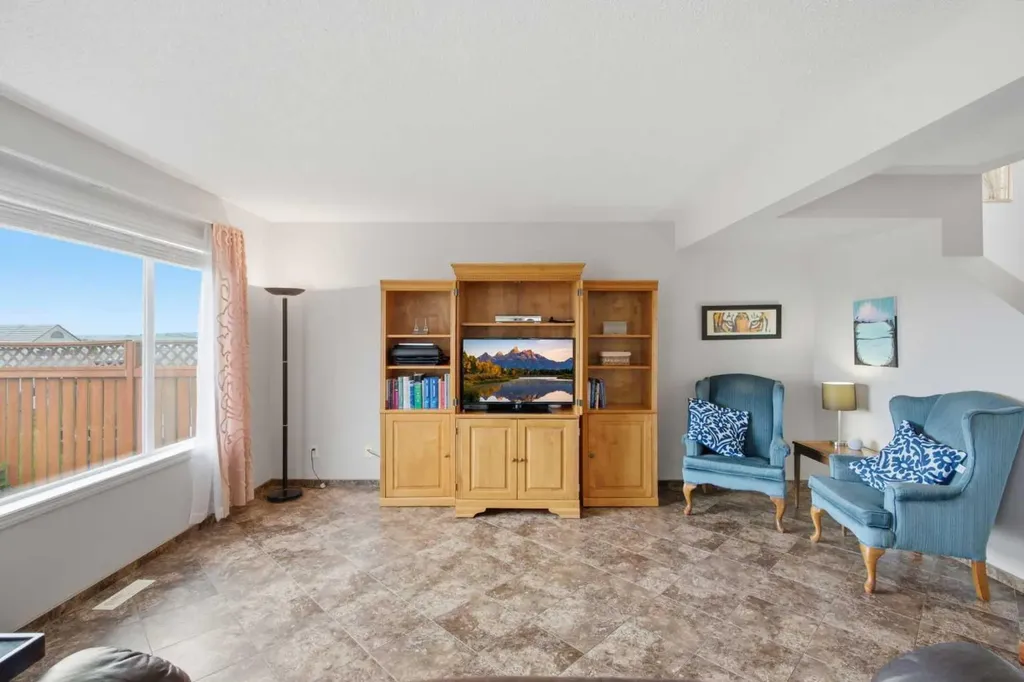 90 Hidden Ranch Terrace NW Calgary AB T3A 5Z4