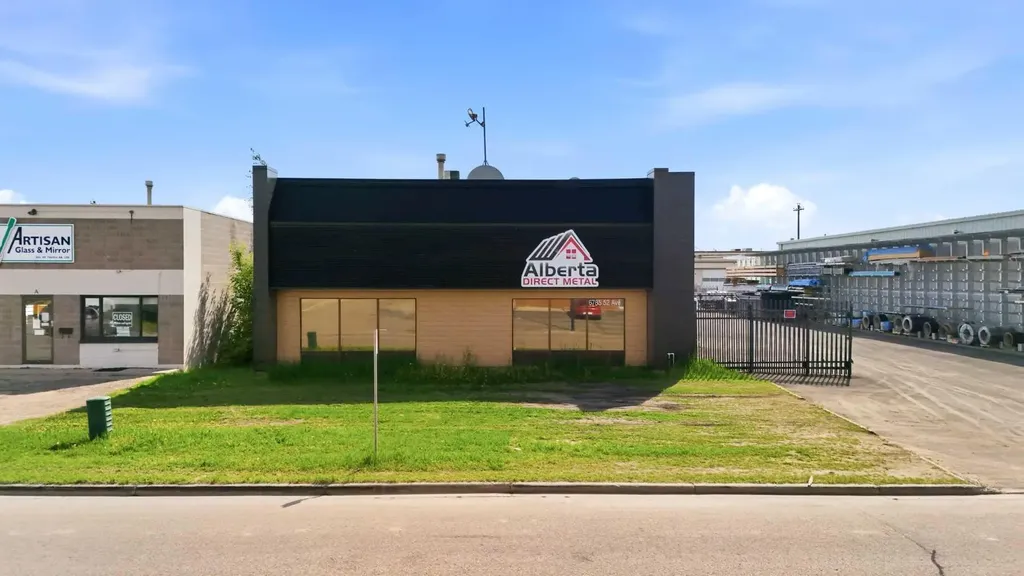 6785 52 Avenue Red Deer AB T4N 4K8