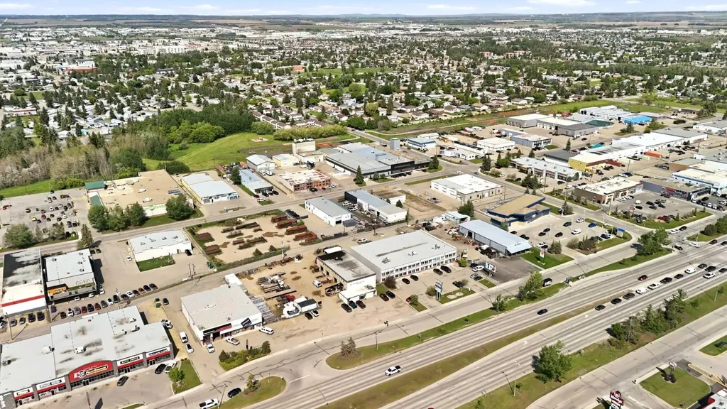 6785 52 Avenue Red Deer AB T4N 4K8