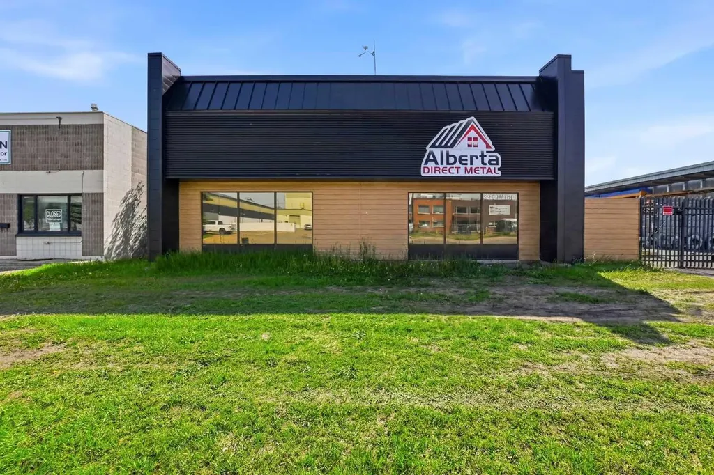 6785 52 Avenue Red Deer AB T4N 4K8
