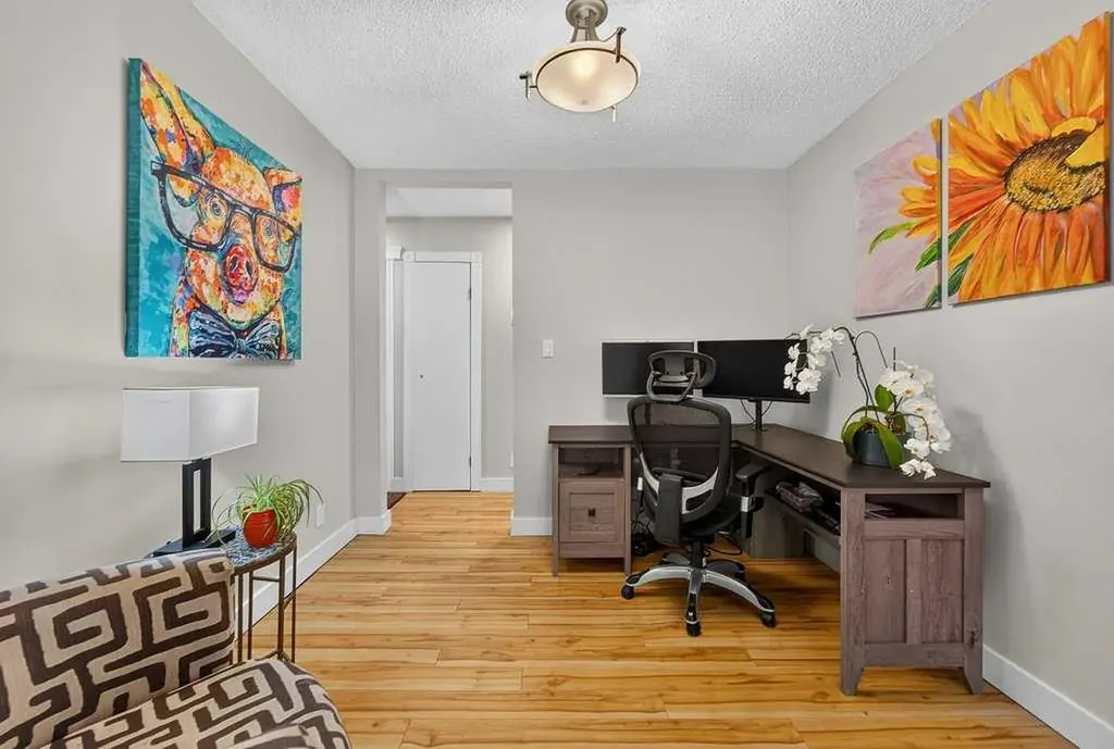 2319 5 Avenue NW Calgary AB T2N 0T1