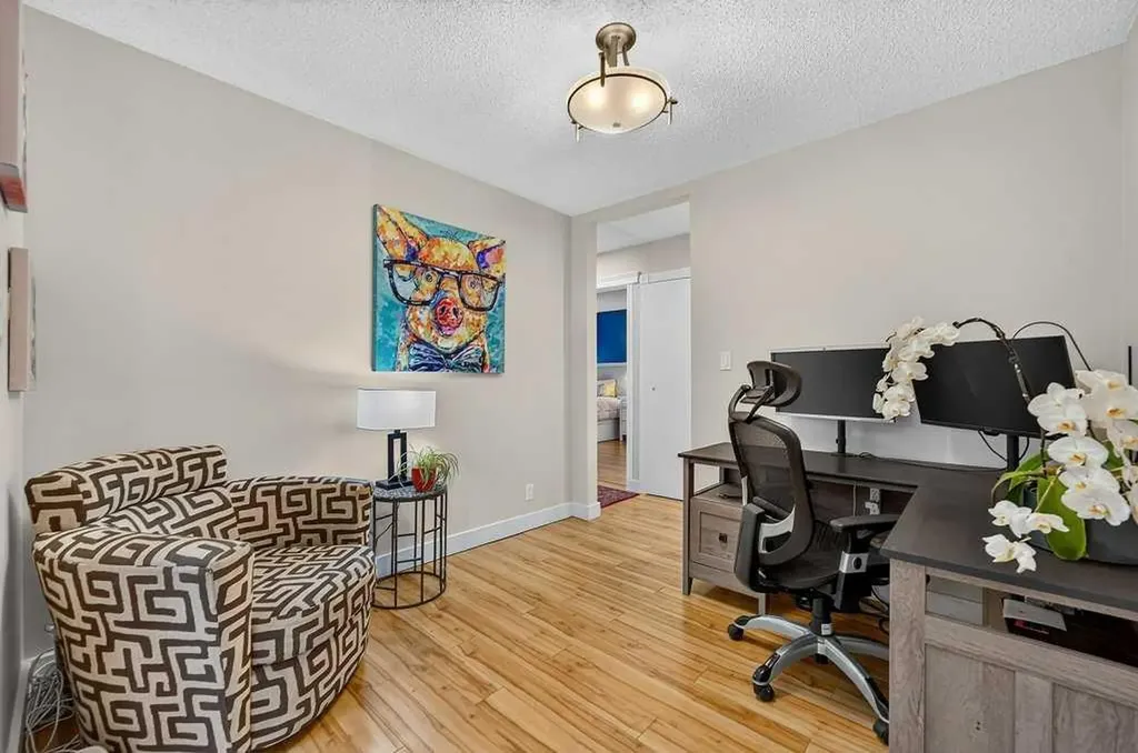 2319 5 Avenue NW Calgary AB T2N 0T1