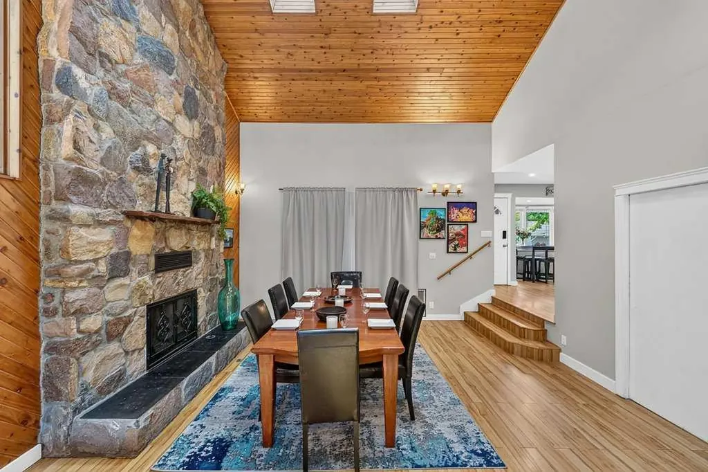 2319 5 Avenue NW Calgary AB T2N 0T1