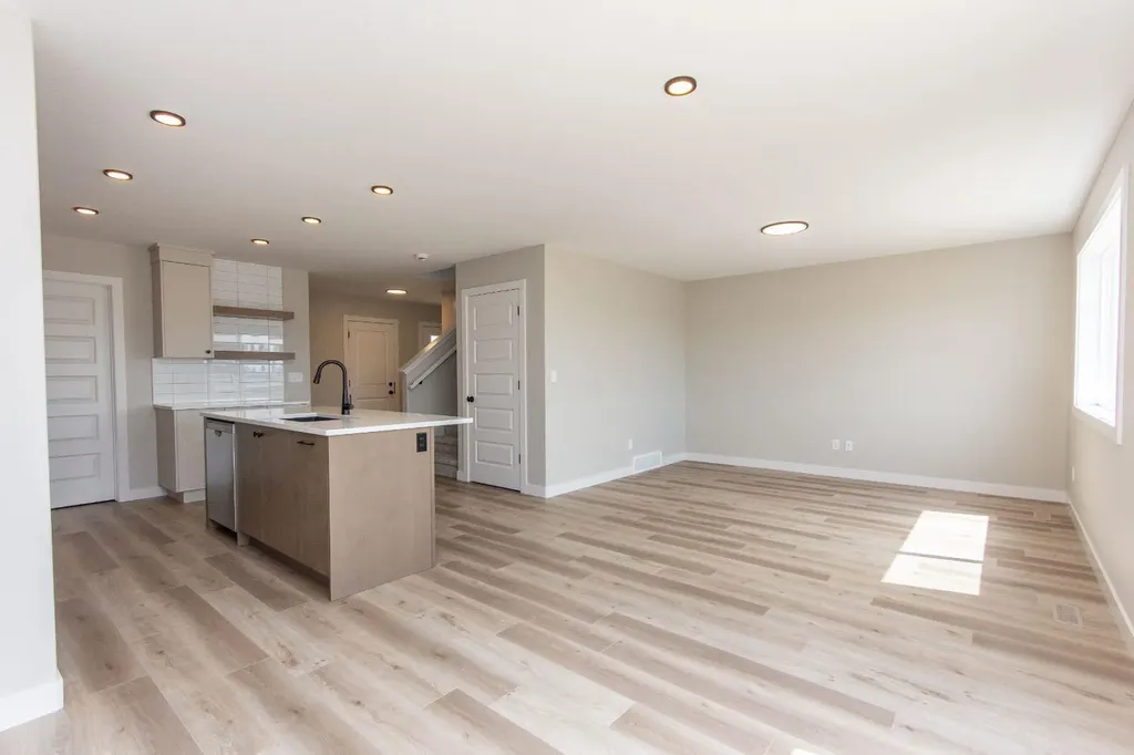245 Turnbull Close Red Deer AB T4P 3H6
