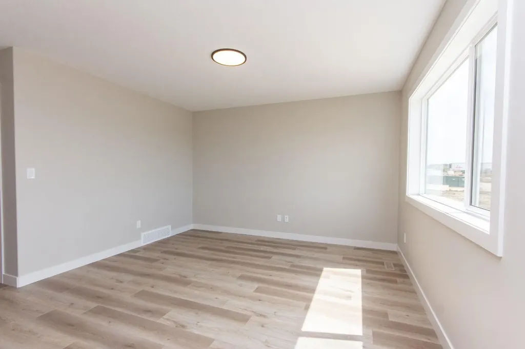 245 Turnbull Close Red Deer AB T4P 3H6