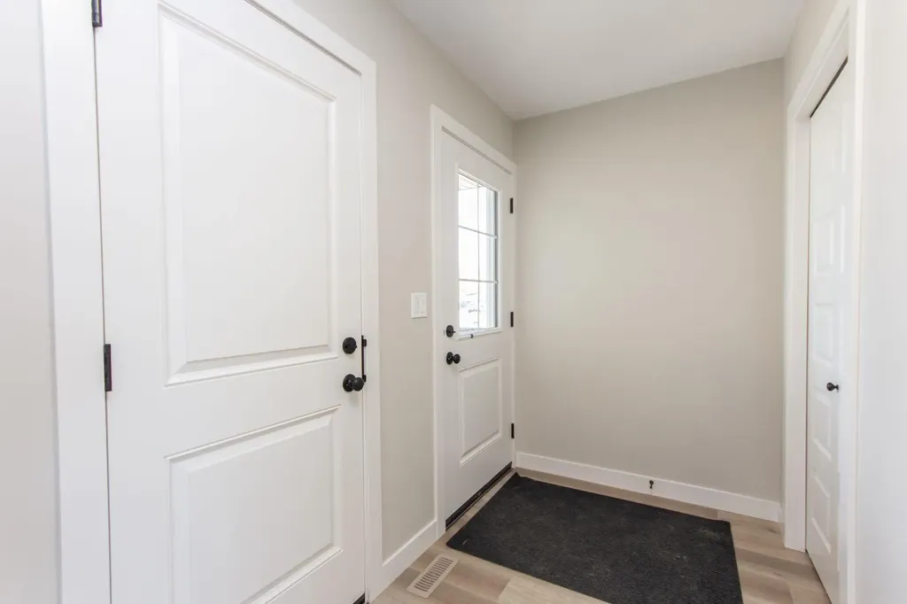 245 Turnbull Close Red Deer AB T4P 3H6