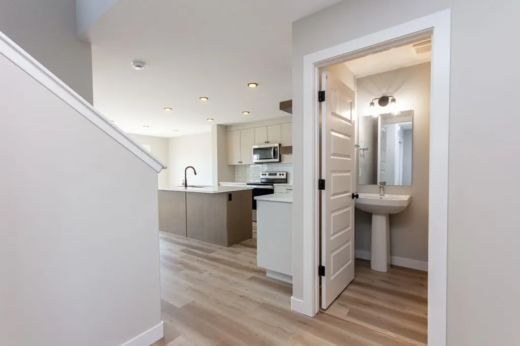 245 Turnbull Close Red Deer AB T4P 3H6