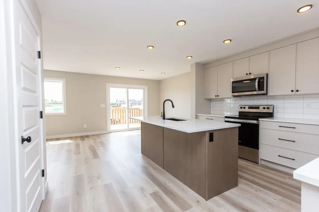 245 Turnbull Close Red Deer AB T4P 3H6
