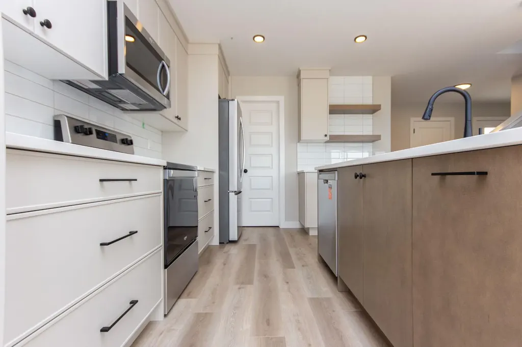 245 Turnbull Close Red Deer AB T4P 3H6