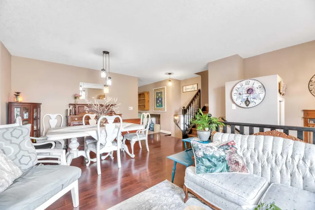 6 Greenview Crescent Strathmore AB T1P 1L2