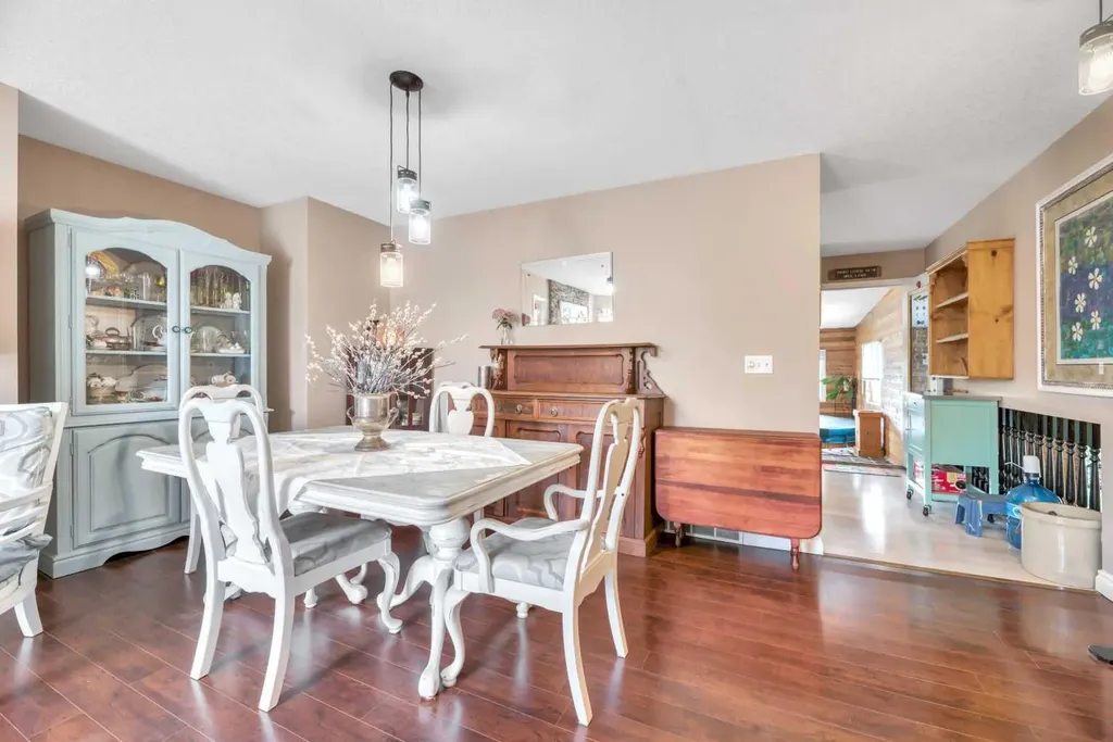 6 Greenview Crescent Strathmore AB T1P 1L2
