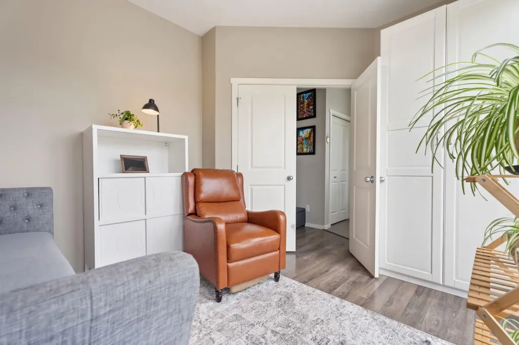782 Walden Drive SE Calgary AB T2X 2J3