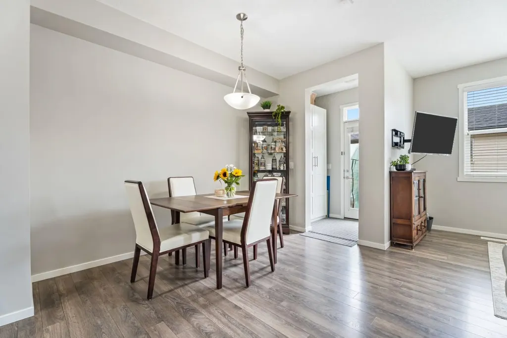 782 Walden Drive SE Calgary AB T2X 2J3