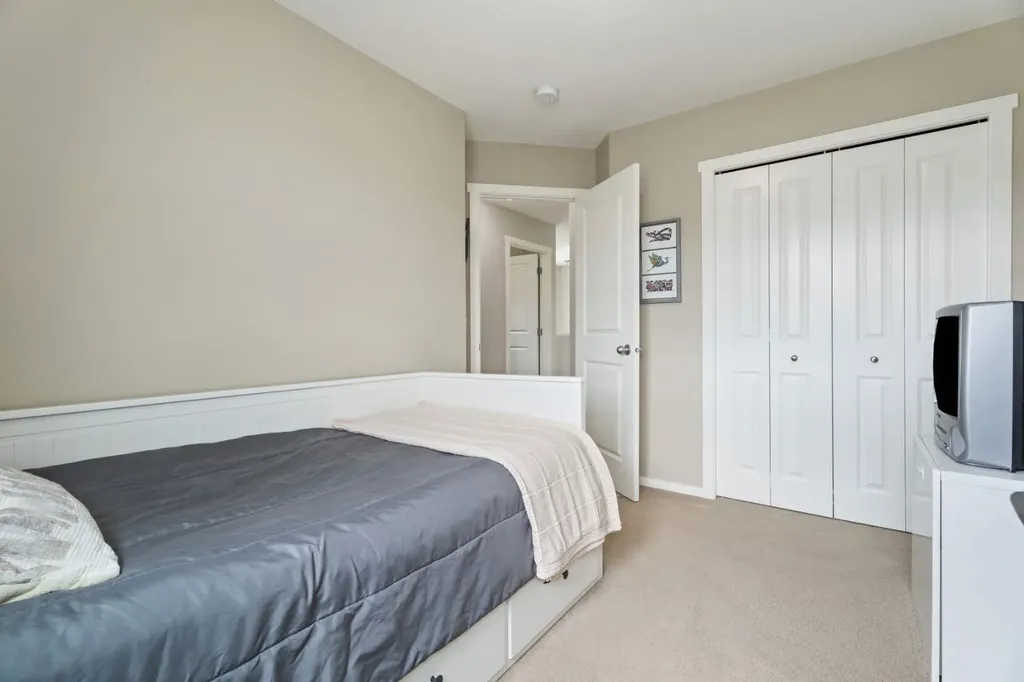782 Walden Drive SE Calgary AB T2X 2J3