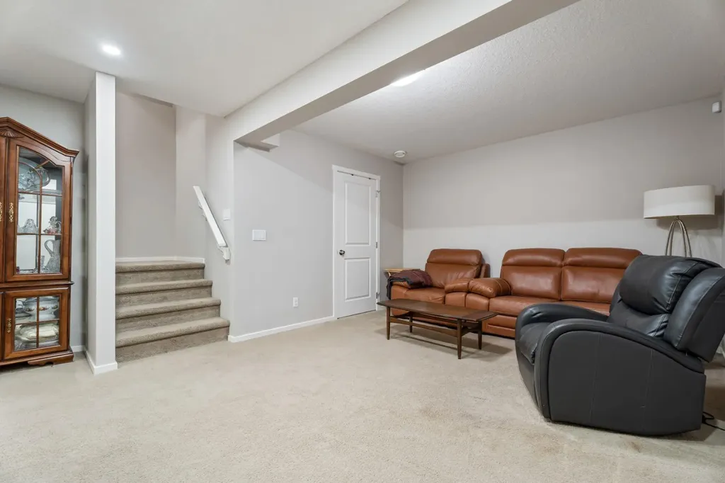 782 Walden Drive SE Calgary AB T2X 2J3