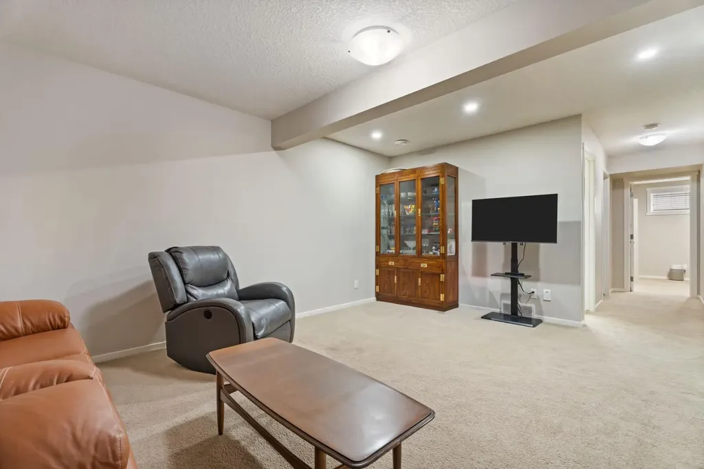 782 Walden Drive SE Calgary AB T2X 2J3