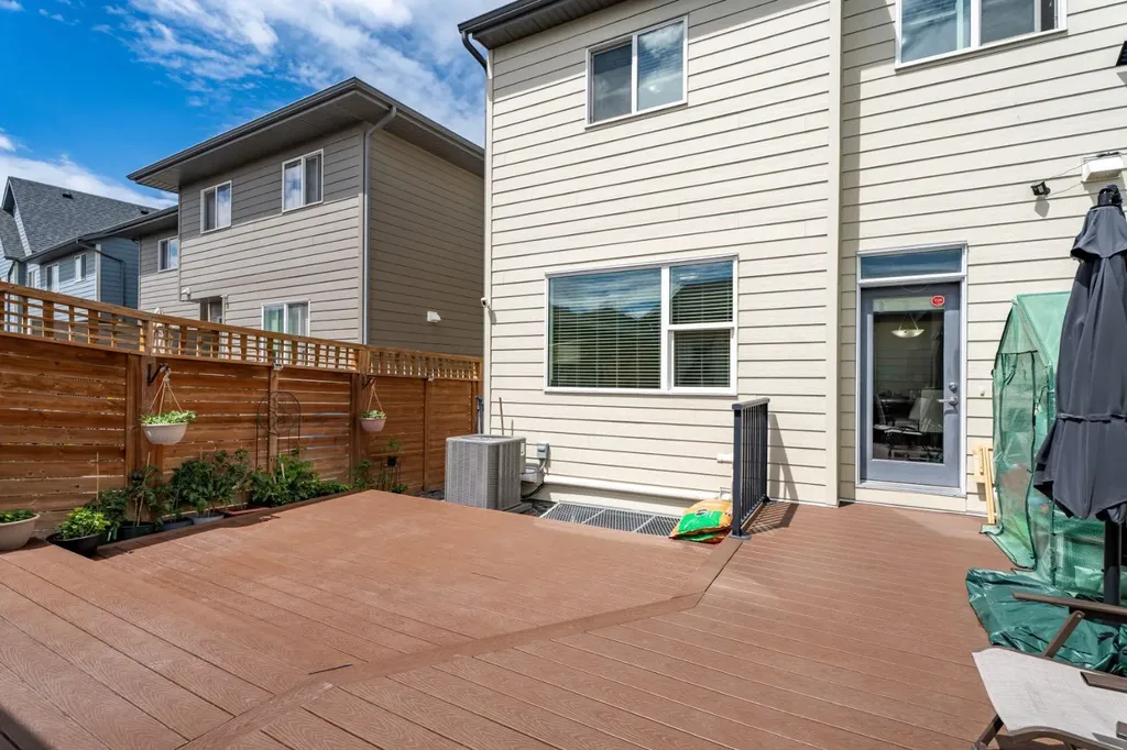782 Walden Drive SE Calgary AB T2X 2J3