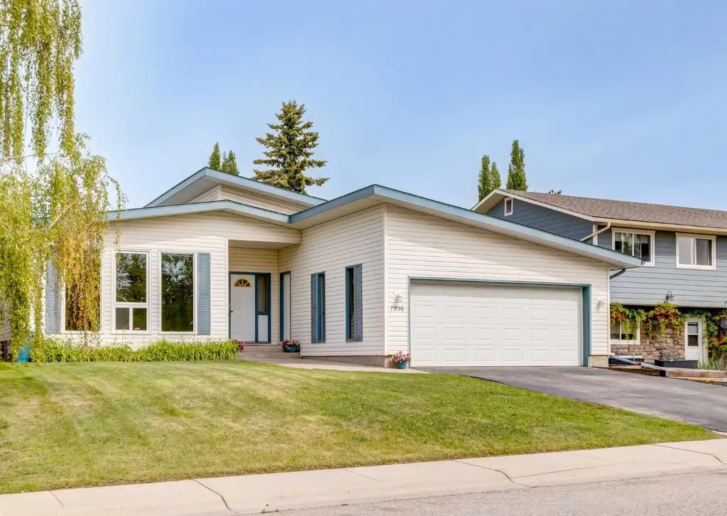 7956 71 Avenue NW Calgary AB T3B 4J3