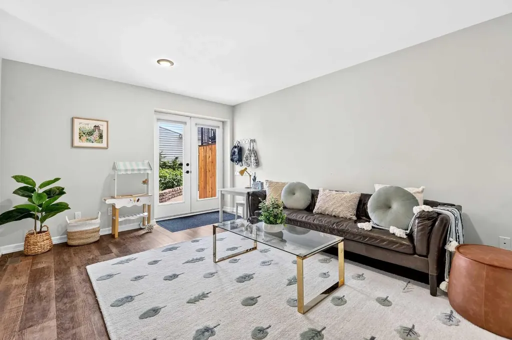 3650 2 Street SW Calgary AB T2S 1T8