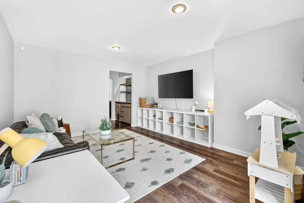 3650 2 Street SW Calgary AB T2S 1T8