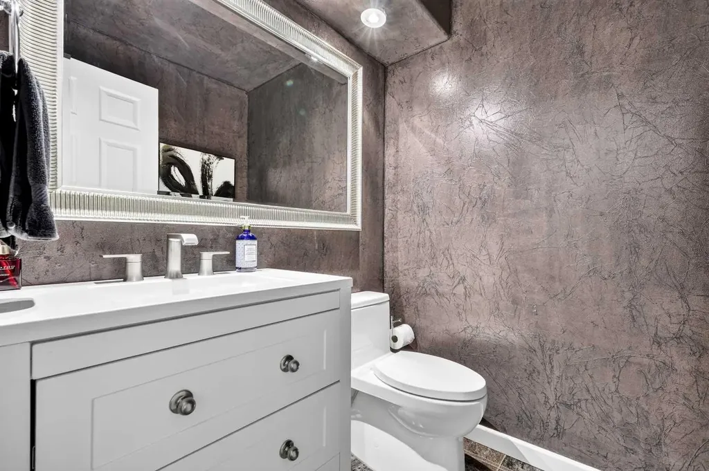 3650 2 Street SW Calgary AB T2S 1T8