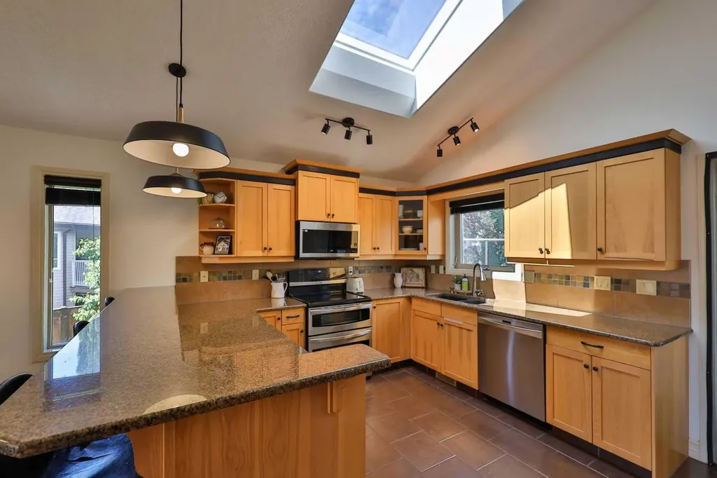 47 Fairmont Road S Lethbridge AB T1K 8C7