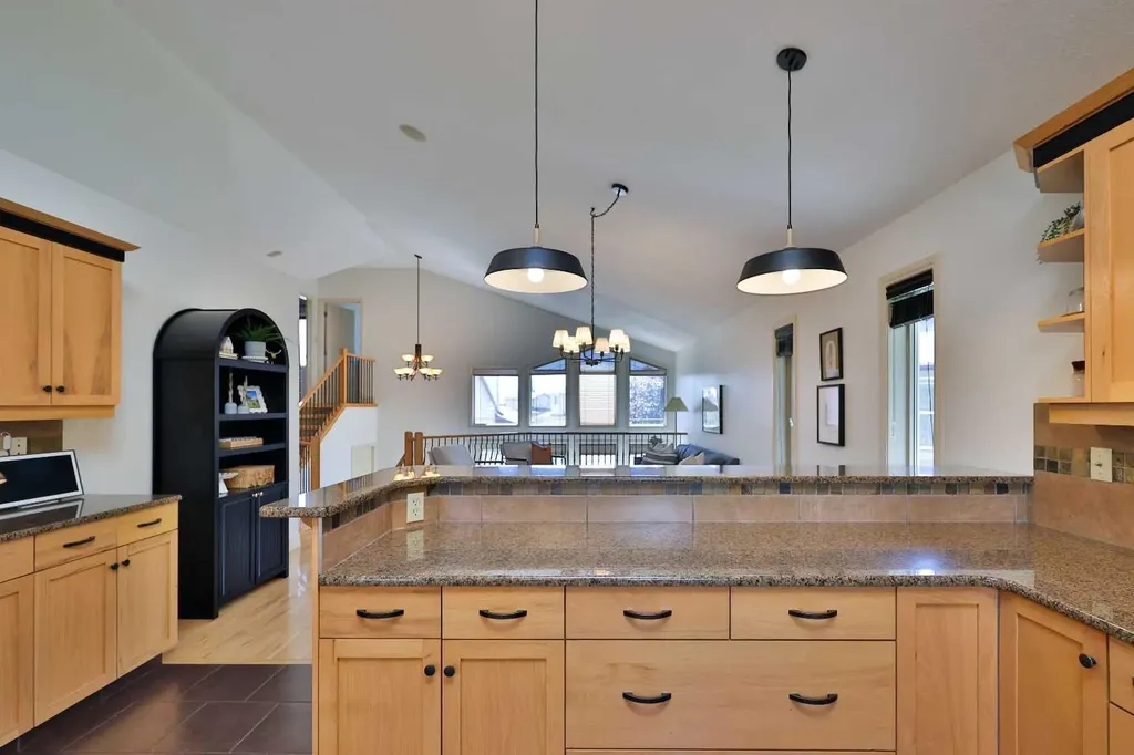 47 Fairmont Road S Lethbridge AB T1K 8C7