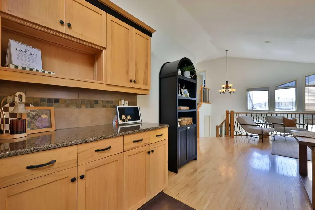 47 Fairmont Road S Lethbridge AB T1K 8C7