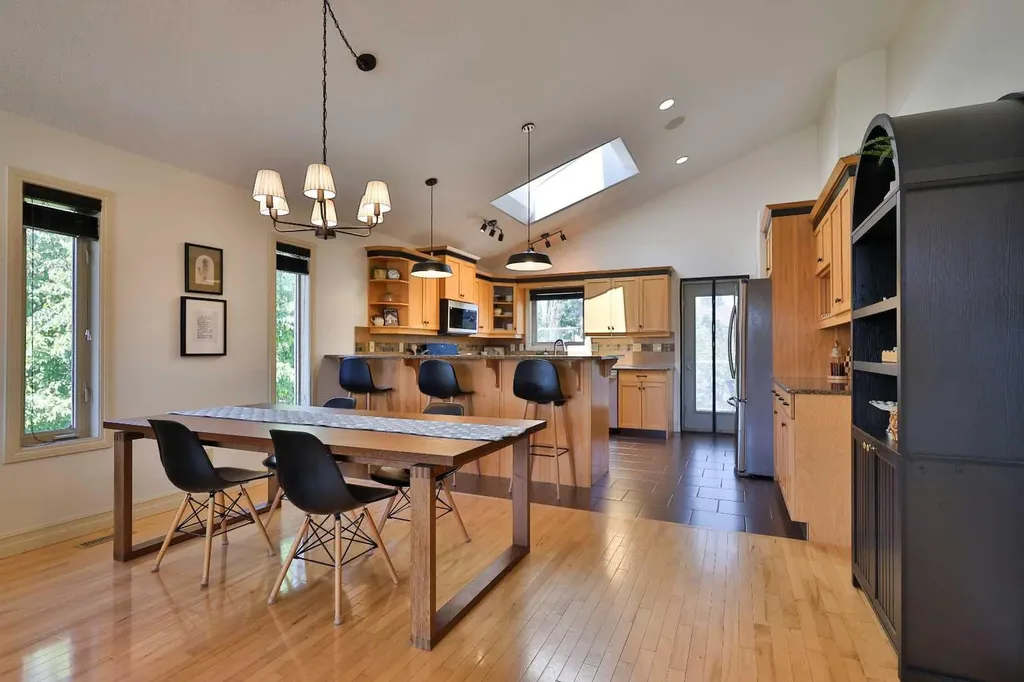 47 Fairmont Road S Lethbridge AB T1K 8C7