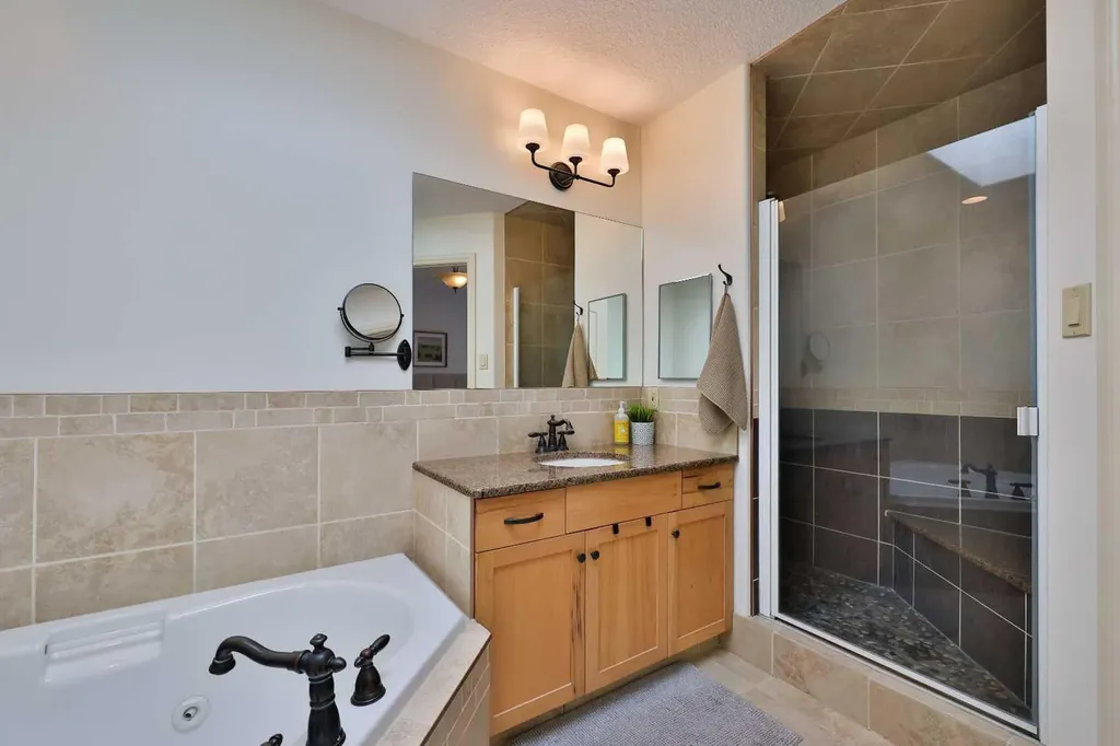 47 Fairmont Road S Lethbridge AB T1K 8C7