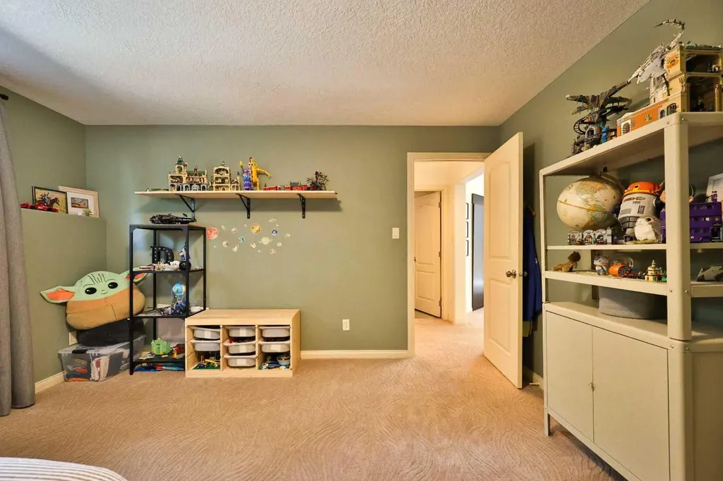 47 Fairmont Road S Lethbridge AB T1K 8C7