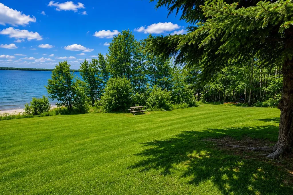 1411 Juniper Road Sunbreaker Cove AB T0C0J0