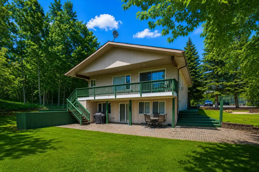 1411 Juniper Road Sunbreaker Cove AB T0C0J0