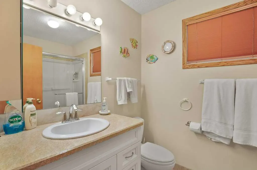 1411 Juniper Road Sunbreaker Cove AB T0C0J0