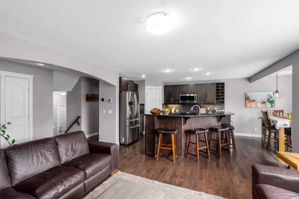 321 Bayside Place SW Airdrie AB T4B 2X5